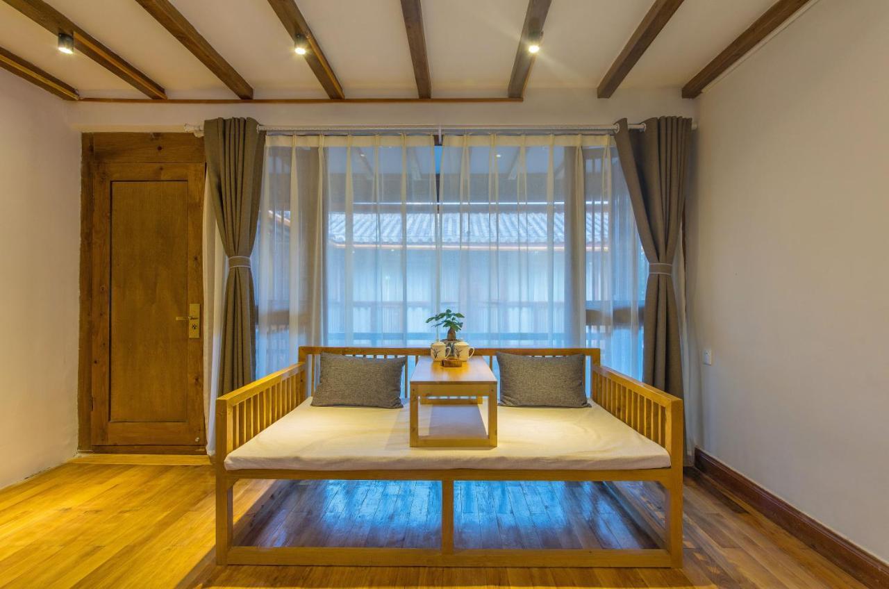 桐墅客栈 Lijiang Village House Extérieur photo