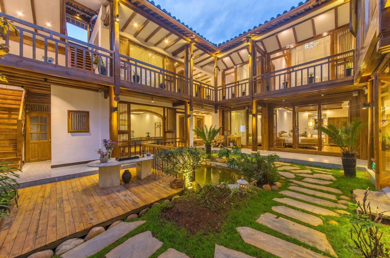 桐墅客栈 Lijiang Village House Extérieur photo