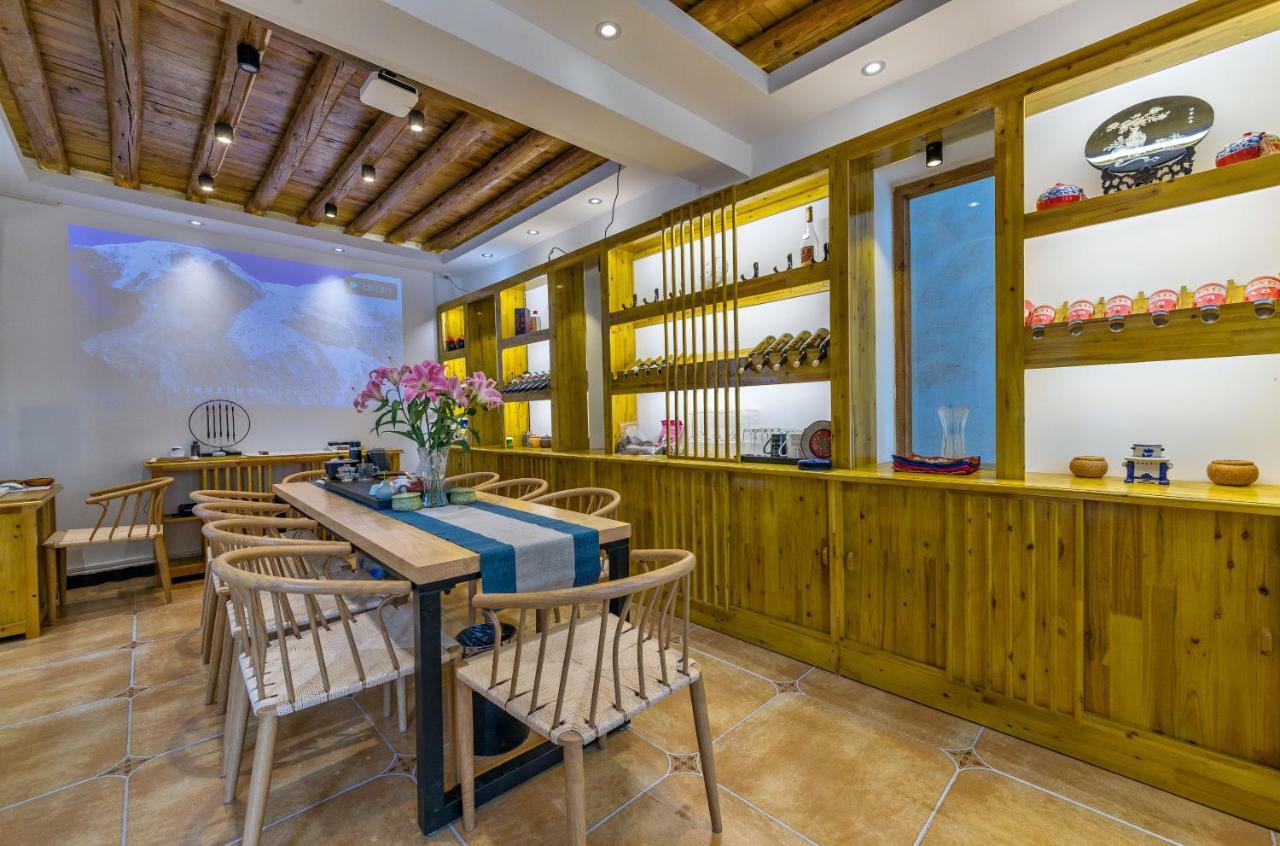 桐墅客栈 Lijiang Village House Extérieur photo